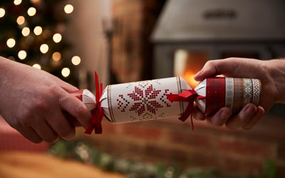 A History of Christmas Crackers