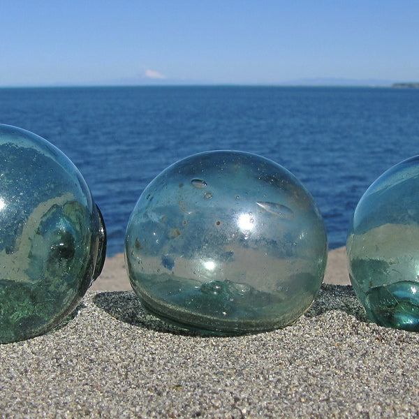Japanese Glass Fishing Floats, 4 Softball Size, Authentic Glass Buoy From  Japan, Once Used by Fisherman on Nets Single or Set of 3 -  Canada