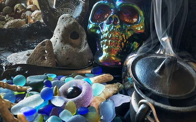 Spotlight Artist: Lori-lee Thomas