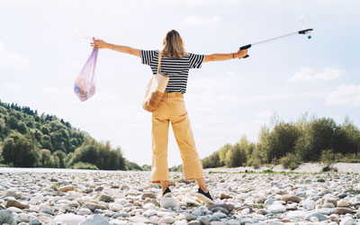 How to Beachcomb Sustainably