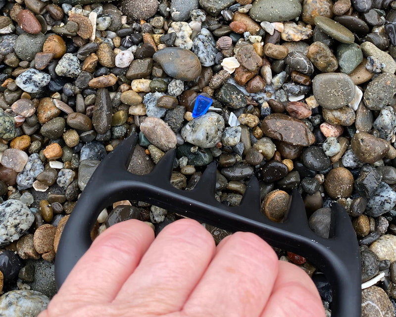 Beach Comb Hand-Held Beachcombing Rake