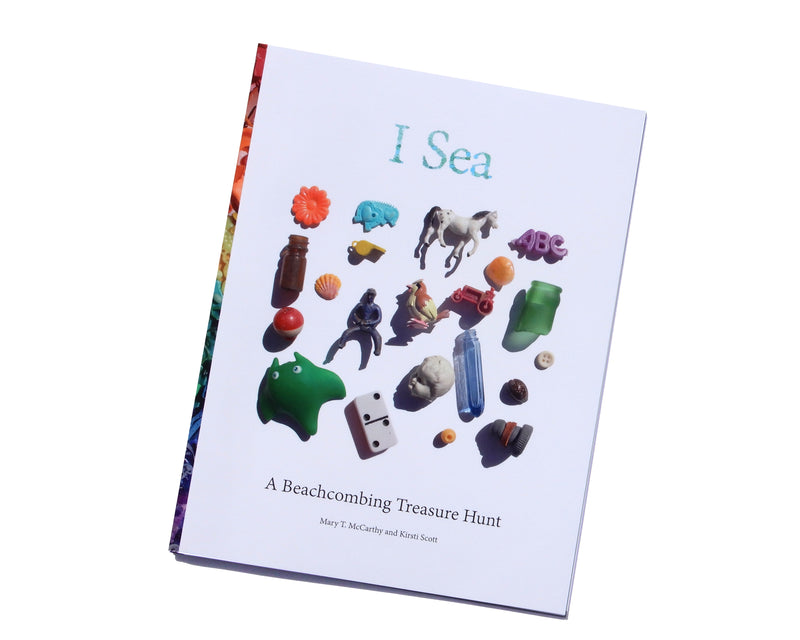 I Sea: A Beachcombing Treasure Hunt Book